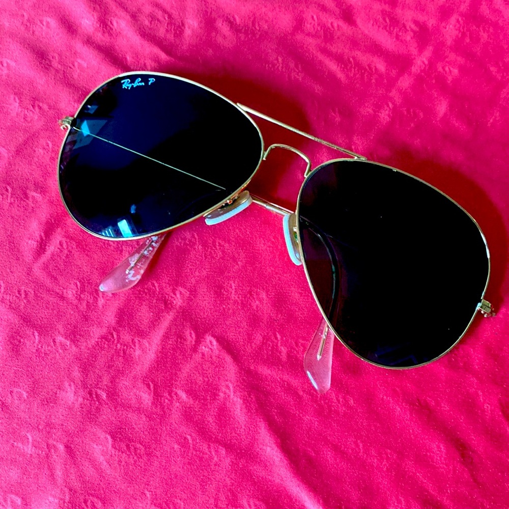 Women’s polarized Ray Bans